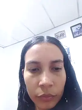 Snapshot of BiancaRoyale chatting on March 18, 2026, 8:17 am BiancaRoyale online show from March 18, 2026, 8:17 am