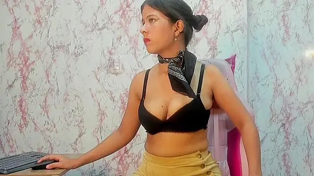 Dolly boobsy online show from March 31, 2026, 1:13 pm