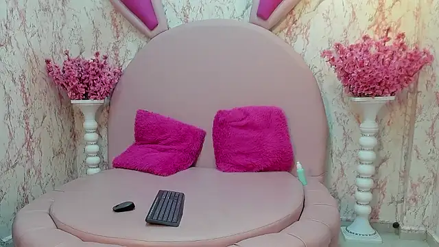 Dolly boobsy online show from March 9, 2026, 1:03 pm