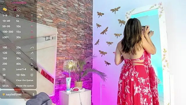 lucy davies online show from March 24, 2026, 11:43 am