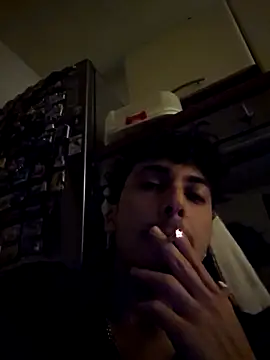 Snapshot of Andreakkkk chatting on March 16, 2026, 10:12 pm Andreakkkk online show from March 16, 2026, 10:12 pm