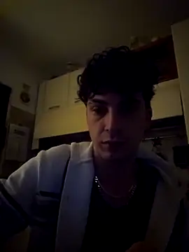 Snapshot of Andreakkkk chatting on March 18, 2026, 10:54 pm Andreakkkk online show from March 18, 2026, 10:54 pm