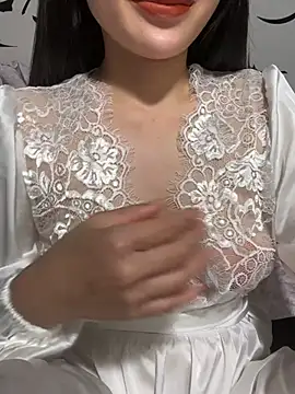 Snapshot of Angela-sexxy chatting on March 5, 2026, 6:32 am Angela-sexxy online show from March 5, 2026, 6:32 am