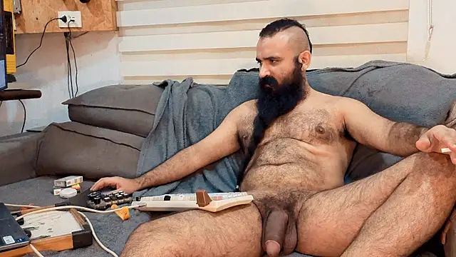 Snapshot of Barba_Negra_Fumador chatting on March 30, 2026, 11:39 pm Barba Negra Fumador online show from March 30, 2026, 11:39 pm