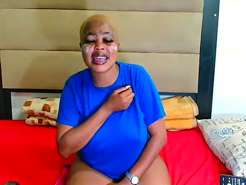 Snapshot of SpicyKittyxxx chatting on April 15, 2026, 2:39 am SpicyKittyxxx online show from April 15, 2026, 2:39 am