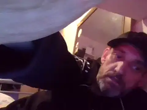 Snapshot of DOUBLETROUBLE7773 chatting on March 3, 2026, 11:34 pm DOUBLETROUBLE7773 online show from March 3, 2026, 11:34 pm