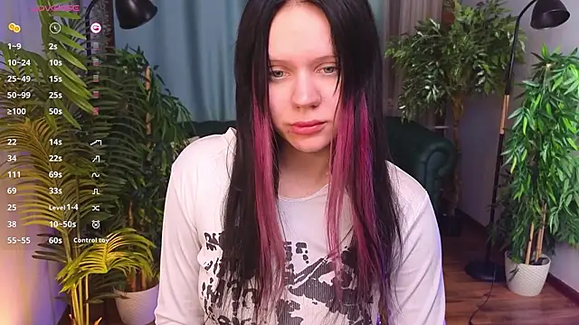 kittenlolla online show from March 28, 2026, 5:41 am