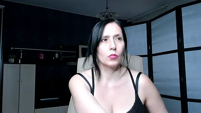 Lucky Milf online show from July 9, 2026, 2:16 pm