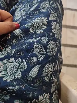 Tamillaxmi12 online show from April 5, 2026, 1:12 am