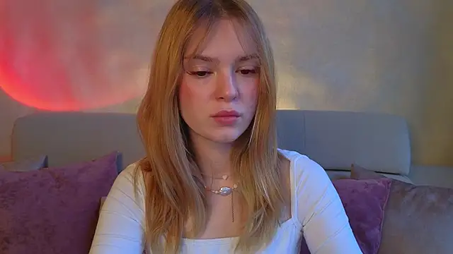 Snapshot of cyberl0ve_ chatting on March 17, 2026, 3:15 pm cyberl0ve online show from March 17, 2026, 3:15 pm