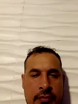 Snapshot of Ezehombre chatting on March 9, 2026, 3:59 pm Ezehombre online show from March 9, 2026, 3:59 pm