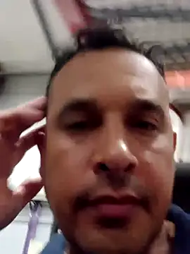 Snapshot of Ezehombre chatting on March 19, 2026, 4:51 pm Ezehombre online show from March 19, 2026, 4:51 pm