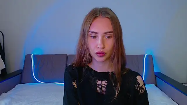 yourameliaa online show from April 21, 2026, 12:12 pm