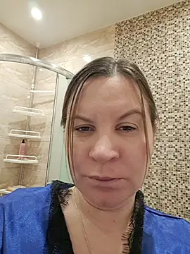LaraHarper online show from May 3, 2026, 6:55 pm