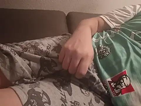 HamHoiNom249 online show from May 18, 2026, 12:22 am