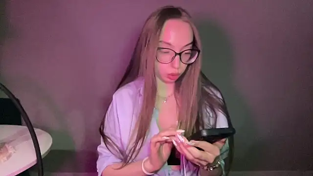 AngelinaFox0202 online show from March 3, 2026, 8:49 pm