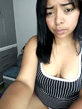 Babyfull lips online show from April 21, 2026, 3:07 pm