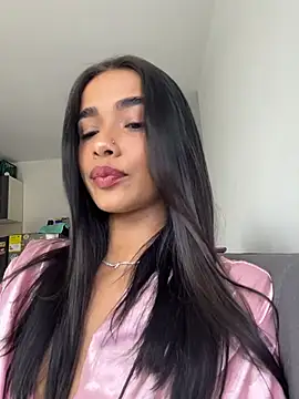 Bella Smithe online show from April 7, 2026, 3:36 pm