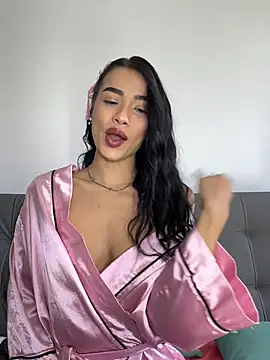 Snapshot of Bella_Smithe chatting on June 24, 2026, 5:55 pm Bella Smithe online show from June 24, 2026, 5:55 pm