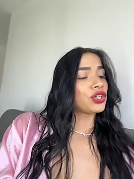 Snapshot of Bella_Smithe chatting on July 7, 2026, 4:21 pm Bella Smithe online show from July 7, 2026, 4:21 pm