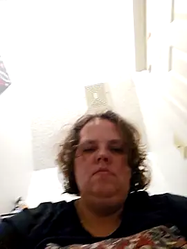 Snapshot of Purplesparkle1 chatting on March 8, 2026, 2:59 am Purplesparkle1 online show from March 8, 2026, 2:59 am