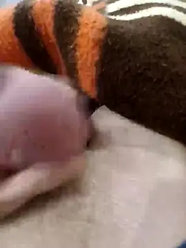 Snapshot of Adix_02six chatting on March 7, 2026, 9:42 pm Adix 02six online show from March 7, 2026, 9:42 pm