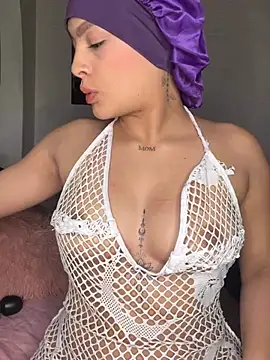 hot-valery online show from April 23, 2026, 3:02 am