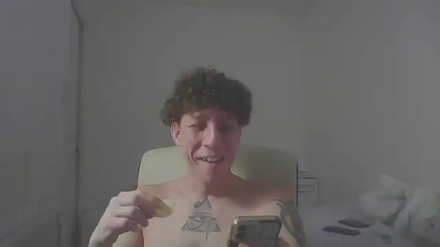 Snapshot of TitanNoir chatting on March 2, 2026, 2:01 am TitanNoir online show from March 2, 2026, 2:01 am