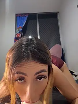 Emma Reyes online show from May 24, 2026, 3:28 am