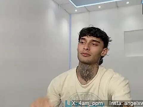 Snapshot of yourxcyberxangel chatting on March 21, 2026, 2:24 am yourxcyberxangel online show from March 21, 2026, 2:24 am