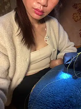 Candy baby01 online show from April 2, 2026, 1:46 am