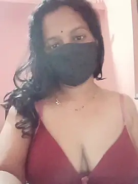 Miss-Dolly07 online show from July 13, 2026, 6:18 pm