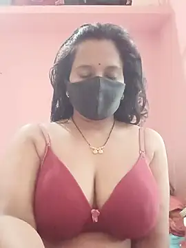Miss-Dolly07 online show from July 30, 2026, 4:22 am