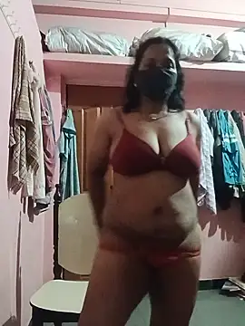 Miss-Dolly07 online show from June 26, 2026, 5:19 pm
