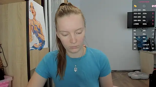 Mary Blu online show from October 4, 2025, 7:54 am