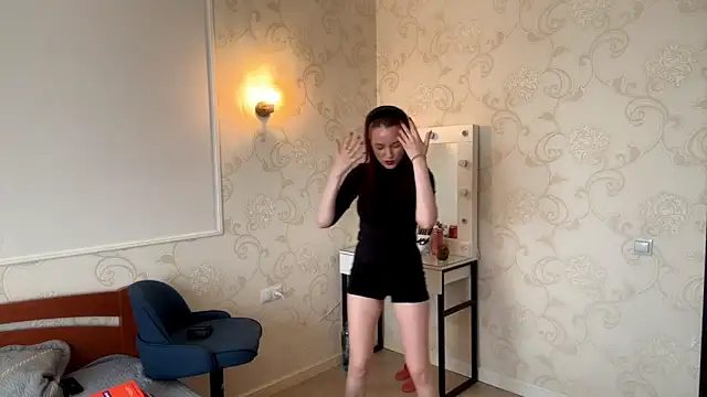 Snapshot of VerginiaWhite chatting on March 15, 2026, 8:21 am VerginiaWhite online show from March 15, 2026, 8:21 am