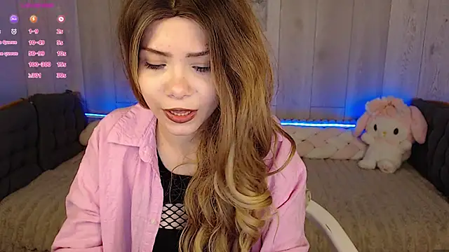 llittle-peachh online show from April 14, 2026, 10:26 pm