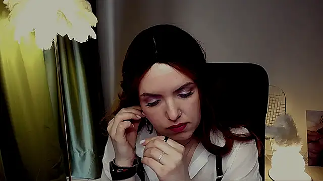 Snapshot of AliceSmite chatting on May 12, 2026, 11:27 am AliceSmite online show from May 12, 2026, 11:27 am