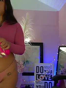 Emily Roussee online show from March 13, 2026, 11:37 am