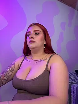 Emma Q0 online show from April 21, 2026, 8:04 pm