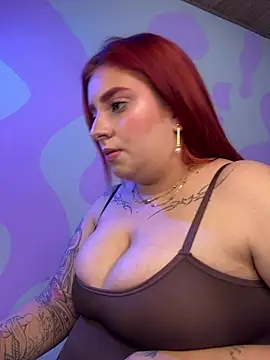 Emma Q0 online show from April 24, 2026, 9:50 pm