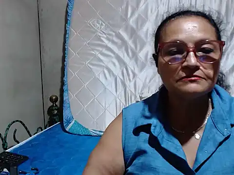  BellaNocturna online show from May 2, 2026, 1:33 am