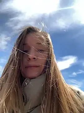 MONICANIX online show from April 27, 2026, 10:02 am