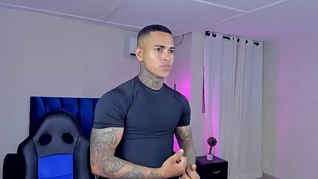 tyler bell  online show from April 23, 2026, 2:51 am