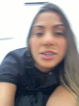 kifanyy online show from April 24, 2026, 6:43 pm