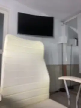 Baby Pink Love online show from April 16, 2026, 9:39 pm