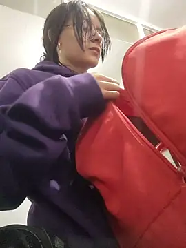 Naomimolie online show from March 25, 2026, 11:20 am