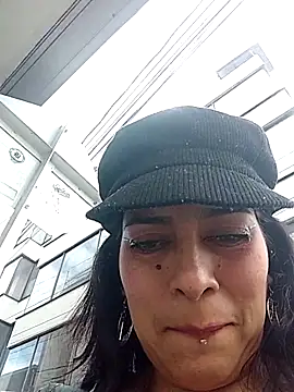 jaade doll online show from April 6, 2026, 1:45 pm