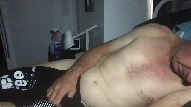 MrBombasticxxx online show from April 2, 2026, 9:32 pm