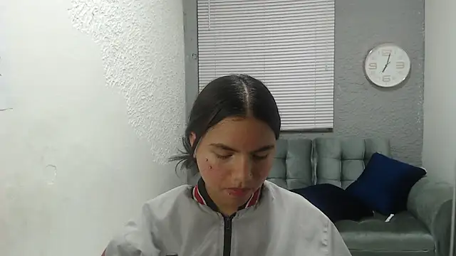 kimmyfuckass online show from April 16, 2026, 12:17 pm